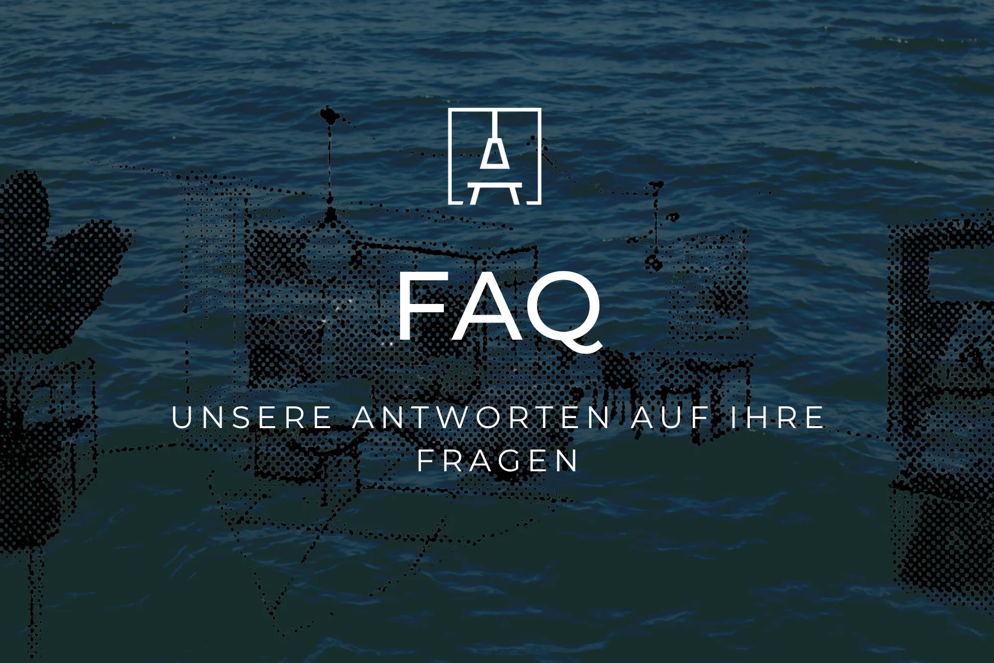 dunkelblaue Kachel mit Aufschrift FAQ unsere Antworten auf Ihre Fragen